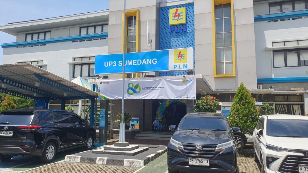 Peringatan HLN Ke – 80, PLN UP3 Sumedang Kampanyekan Penggunaan Energi Hijau
