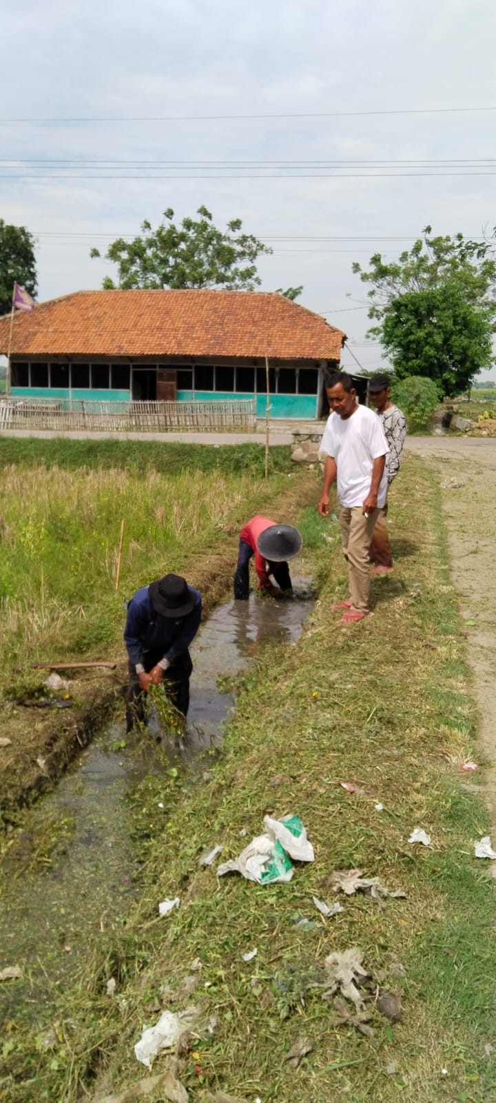 Karsim Desak Pemerintah Perhatikan Nasib Ulu-Ulu, Tenaga Vital Pengairan Pertanian Karawang