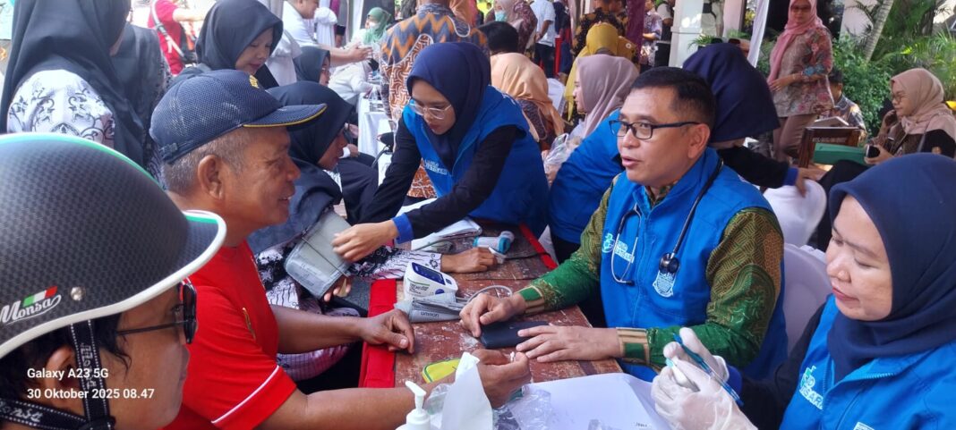 RSUD Jatisari Jemput Bola Layanan Kesehatan Gratis, Cek Gula Darah-Kolesterol di Acara PATEN Tegalwaru