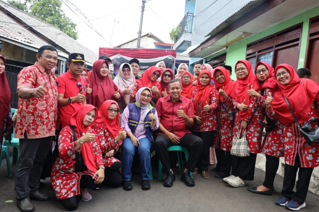 Wali Kota Bekasi Resmikan Rumah Tidak Layak Huni (Rutilahu) di RW 02 Jatiwaringin