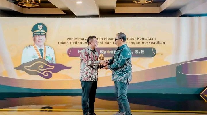 Komitmen Jaga Lahan Pertanian, Bupati Karawang Sabet Penghargaan Nasional