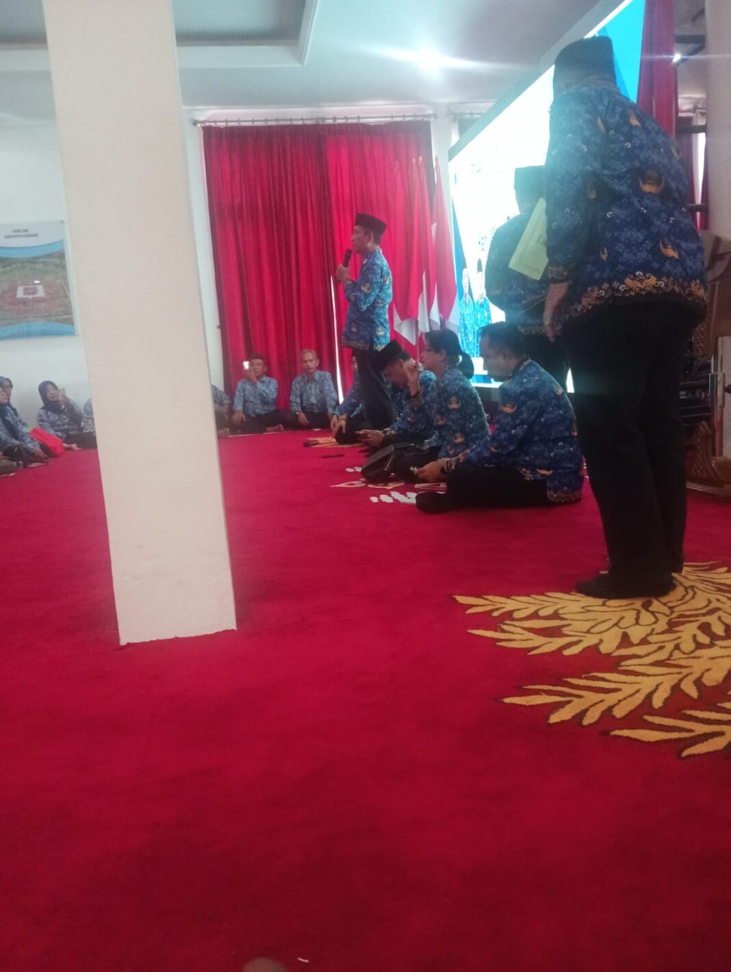 Uang Kadeudeuh Ditawar Rp 7 Juta, Pensiunan Mau ke KDM!! Pengurus Lama Disinyalir Jadi Biang Kerok Gagal Bayar, Asip Sebut Rp .14 Juta Tak Masuk Akal