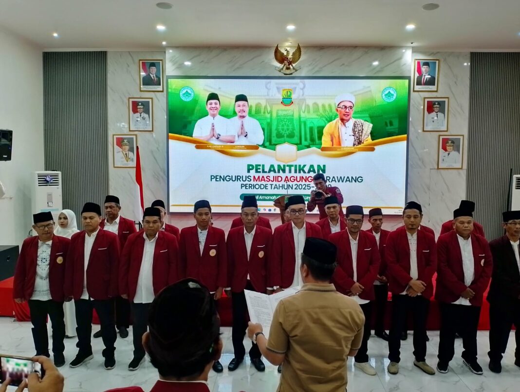 Lantik Pengurus Baru, Bupati Aep Harap Masjid Agung Jadi Pusat Pemberdayaan Umat