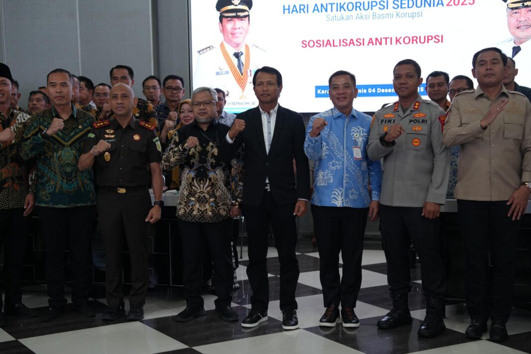 Pemulihan Keuangan Daerah Rp 23,8 Miliar Antar Kejari Karawang Raih Penghargaan