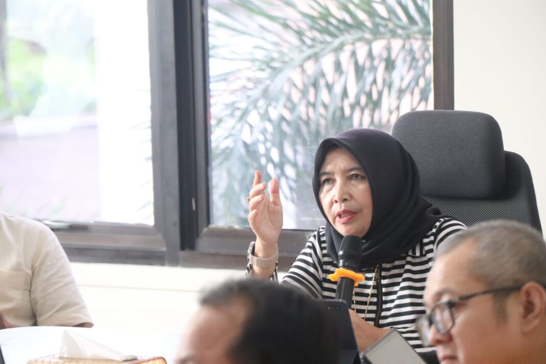 Sekda Tuti Tegaskan Perizinan Harus Cepat, Transparan dan Bebas Pungli
