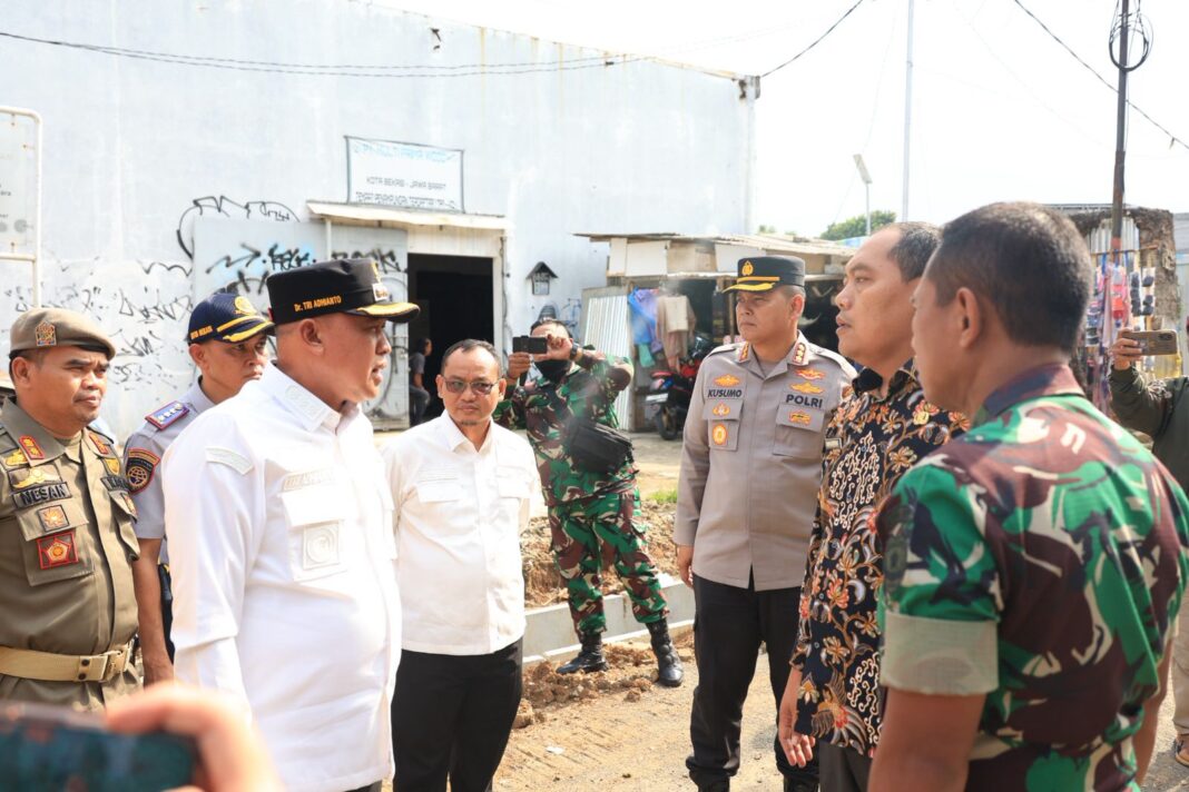 Jelang Lebaran, Tri Adhianto Tinjau Jalur Mudik di Bekasi