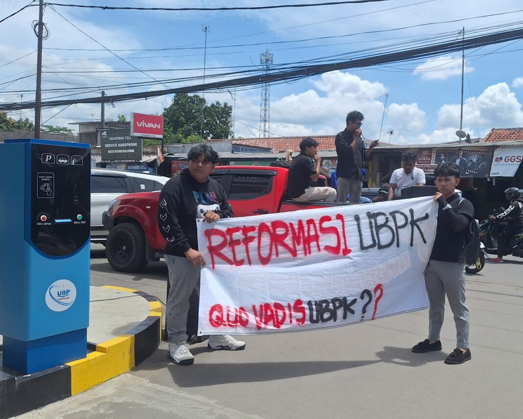 AMPERA Protes Intimidasi Oknum Pejabat Kampus, Ancam Gelar Aksi Lebih Besar!