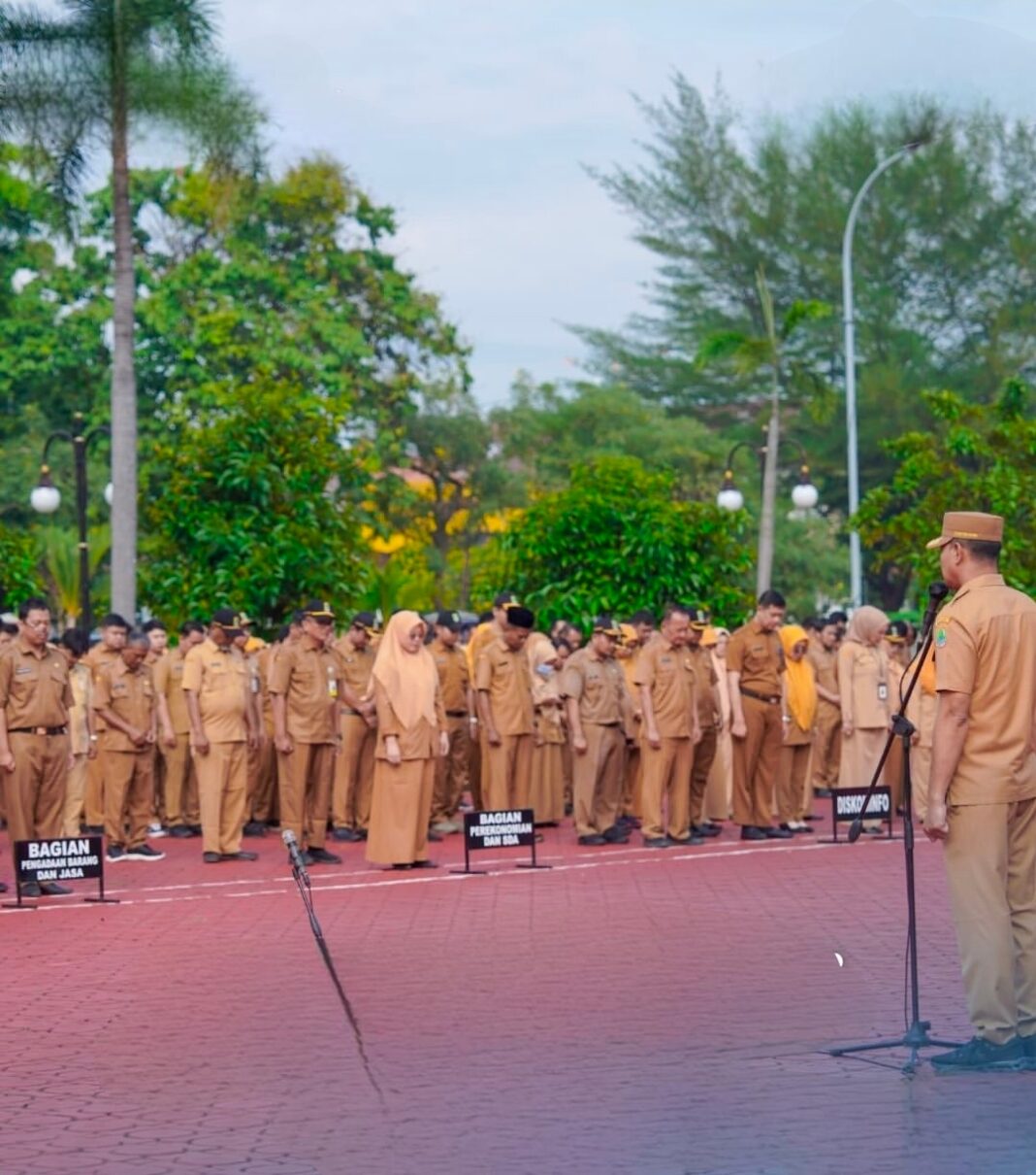 Disiplin Ketat WFH di Karawang: ASN Wajib Absen Berkala dan Lapor Kinerja Real-Time