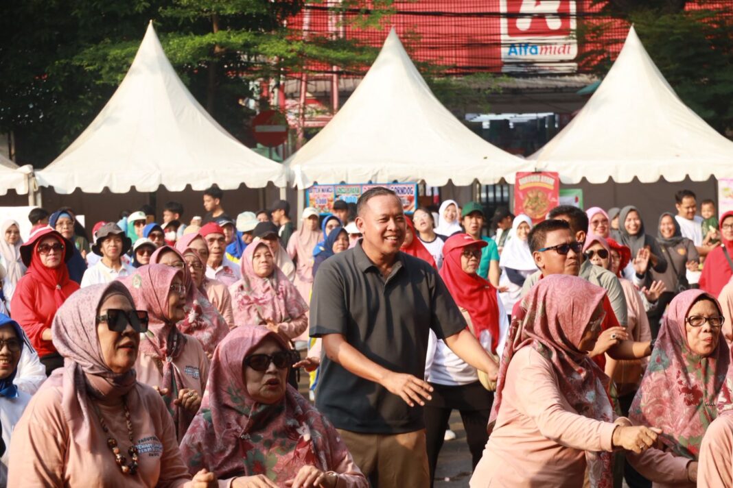Hari Jadi Kota Bekasi ke-29, Senam dan Bazar UMKM Disambut Antusias Warga