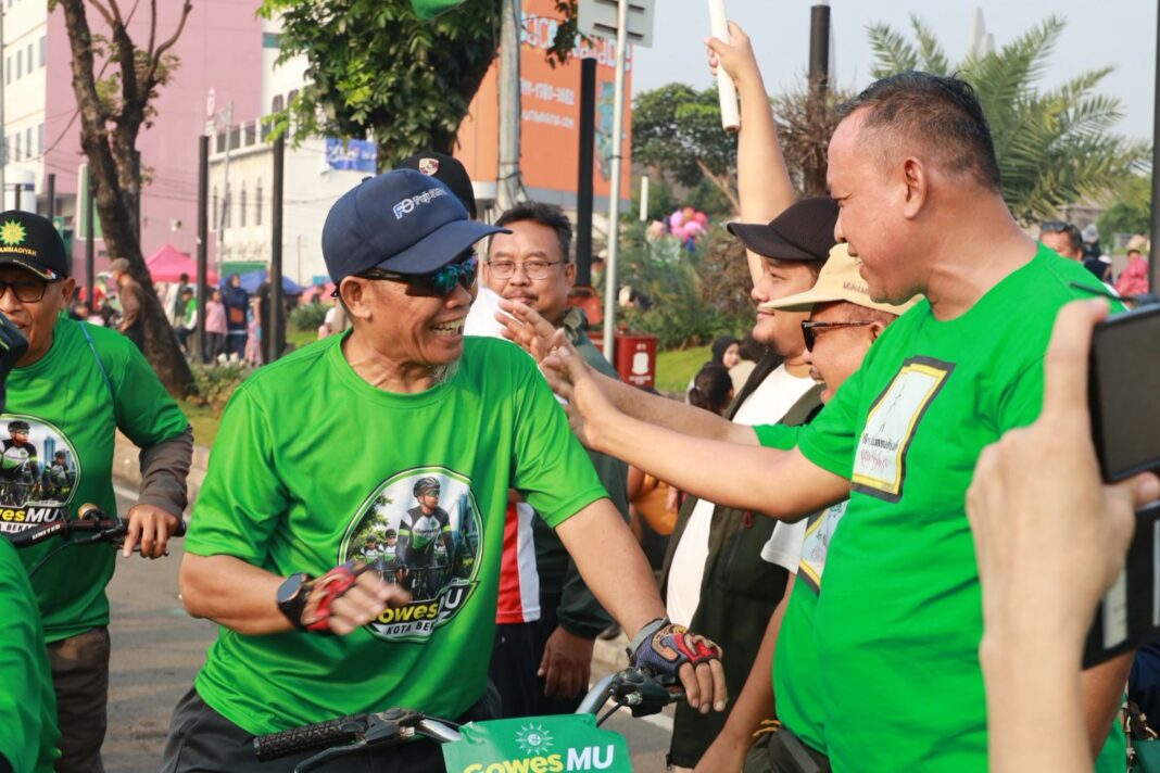 CFD Bekasi Semarak, Wali Kota Lepas Sepeda Santai Muhammadiyah dan Fun Run Lamahu