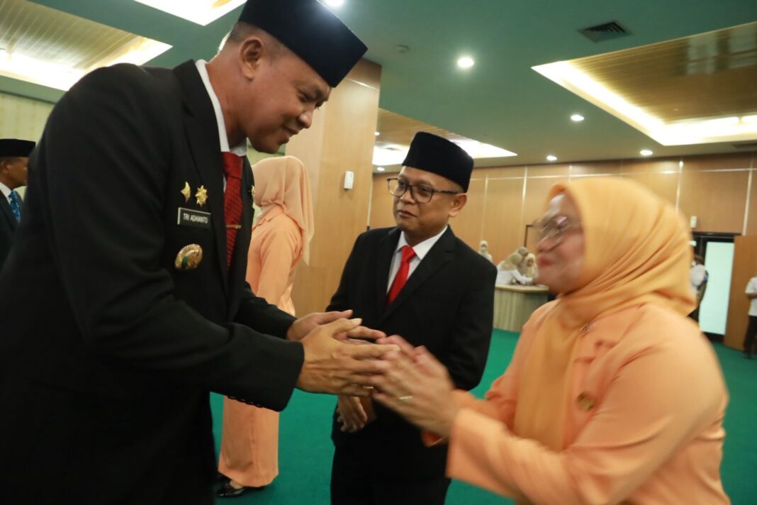 Rotasi Jabatan di Pemkot Bekasi, Tri Adhianto Fokus Dorong Penempatan Kerja ke Luar Negeri
