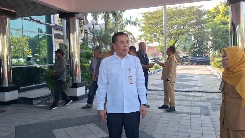 Loloskan Struk BBM Palsu Capai Ratusan Juta, Bupati Aep Minta Pejabat Responsif Kadinkes Malah Tetap Bungkam
