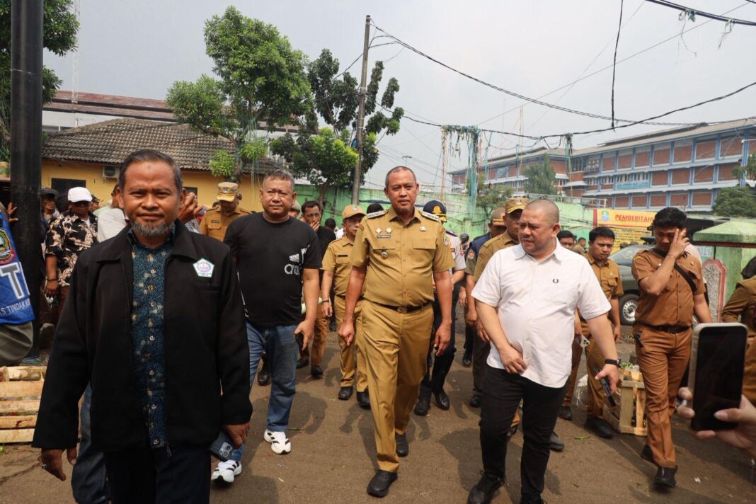 Urai Kemacetan dan Banjir, Tri Adhianto Tegaskan Penataan Kawasan Pasar Butuh Proses Berkelanjutan 