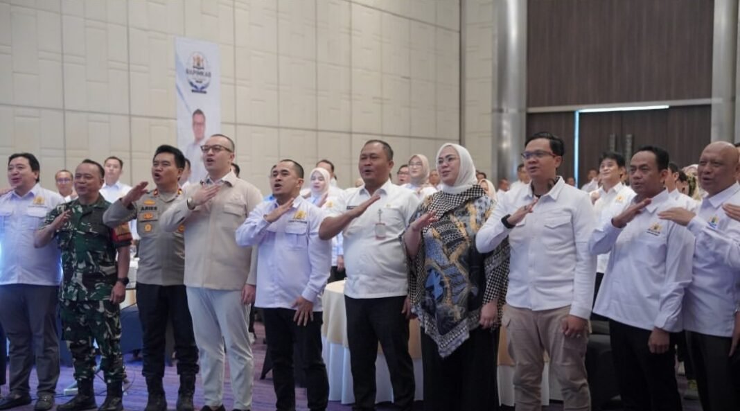 Hadiri Rapim Kadin Karawang 2026, Wabup Maslani Tegaskan Komitmen Jaga lklim Investasi