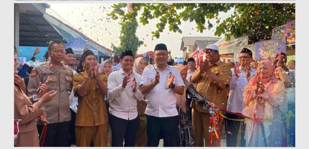 Kirab Maulid Nabi di Kotabaru Karawang Meriah, Wabup Maslani Ajak Perkuat Persatuan Umat