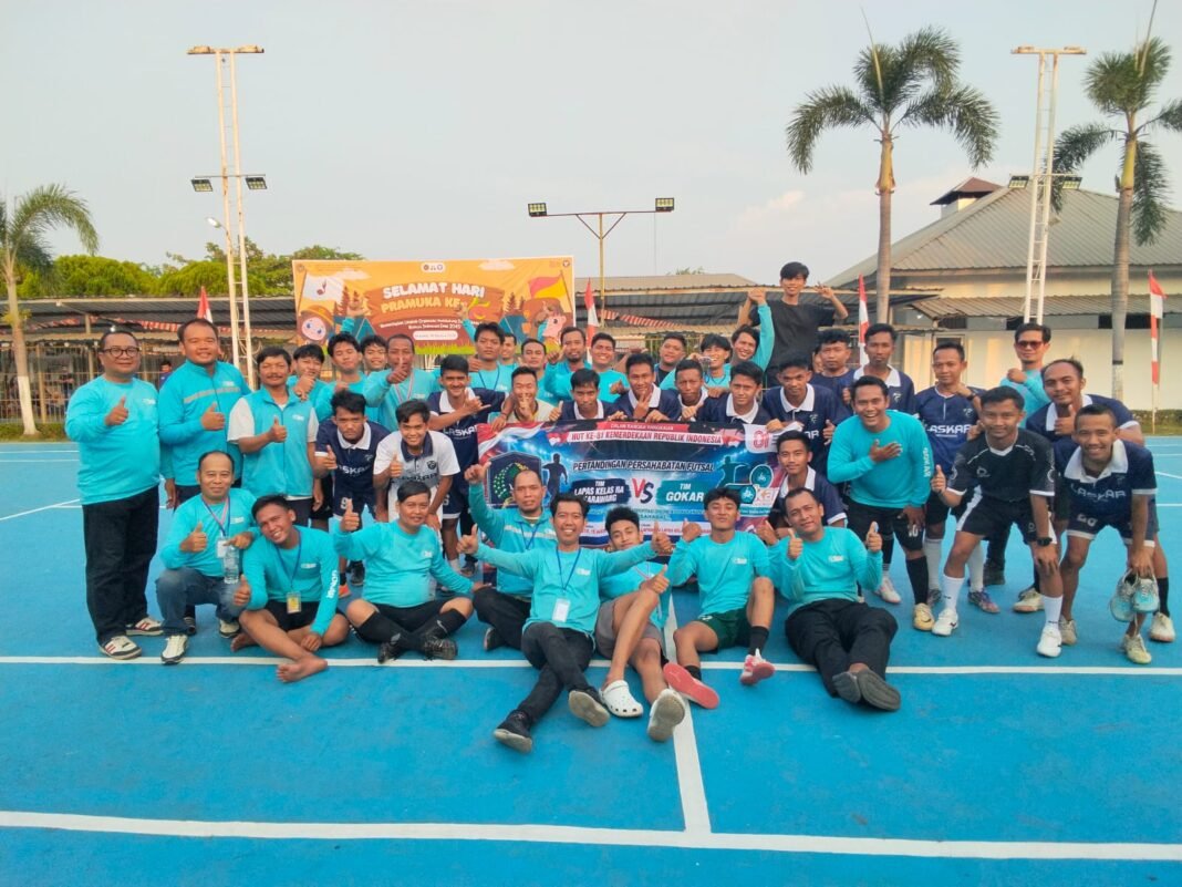 GOKAR dan Warga Binaan Lapas Karawang Gelar Futsal Persahabatan