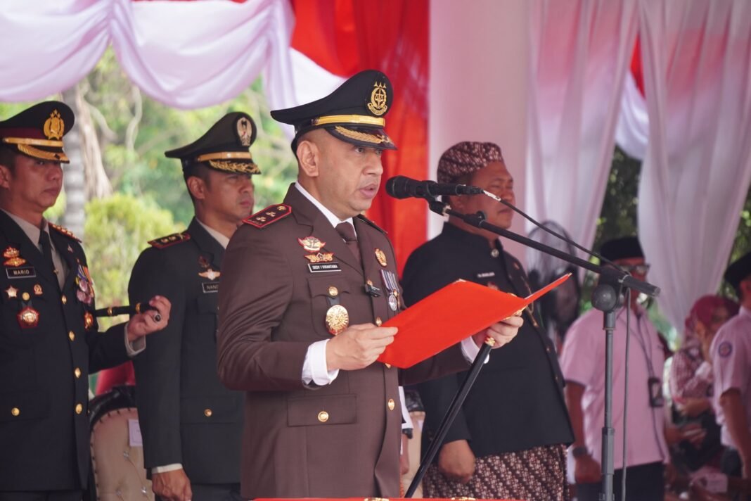 Kajari Karawang Dedy Irwan Bacakan Pembukaan UUD 1945 di Upacara HUT RI Ke-81