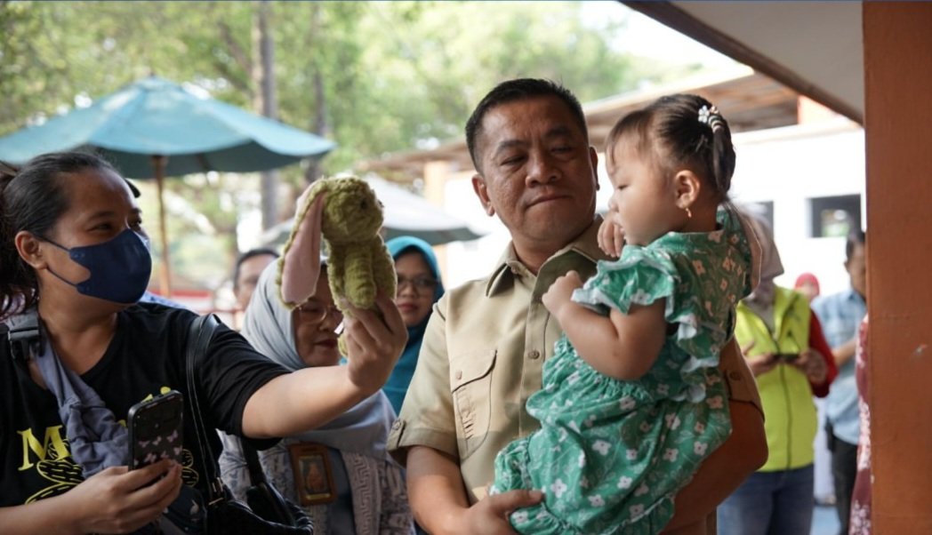 Bupati Aep Pimpin Pemberian Vitamin dan Kalsium Serentak untuk Balita, Pemkab Karawang Perkuat Upaya Cegah Stunting