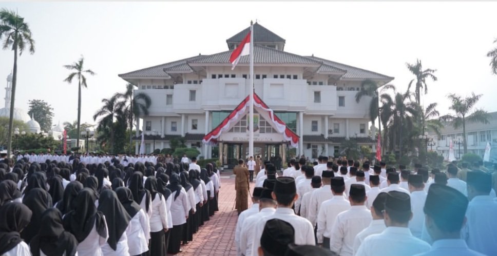 Bupati Karawang Aep Syaepuloh Lantik 258 Pejabat, Minta ASN Tingkatkan Disiplin dan Pelayanan Publik