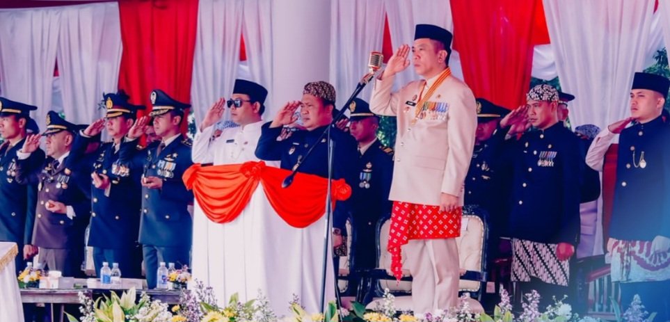 HUT Ke-81 RI di Karawang Berlangsung Khidmat, Dilanjutkan Pemberian Remisi bagi Warga Binaan