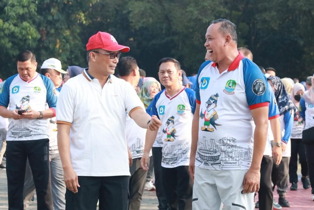 Kepala BKN Prof. Zudan Ikuti Senam Bersama di Plaza Pemkot Bekasi, Ingatkan ASN untuk Bersyukur dan Tingkatkan Produktivitas