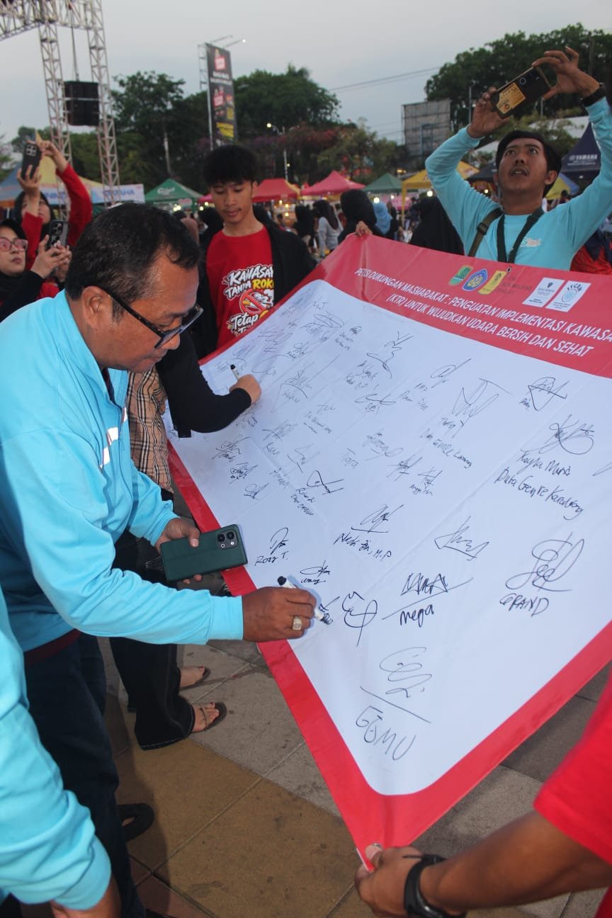 Founder GOKAR Syuhada Wisastra Dukung Kawasan Tanpa Rokok di Kabupaten Karawang