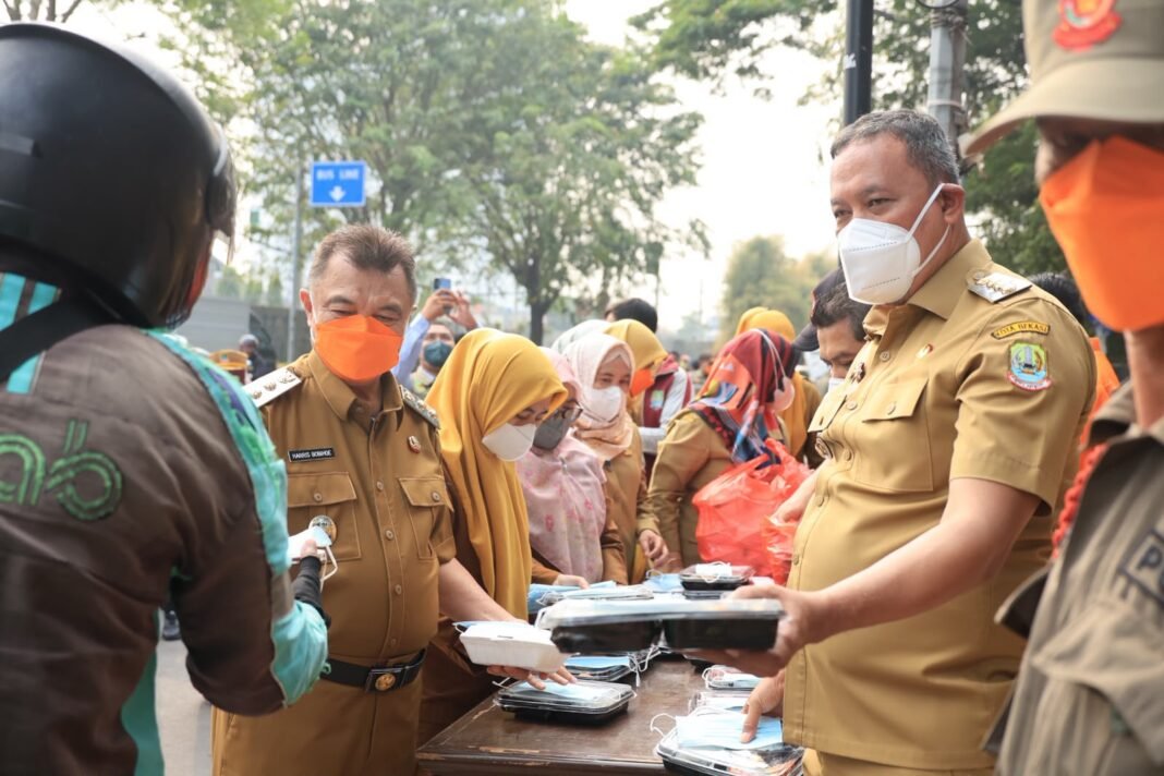 Dampak Erupsi Anak Krakatau, Wali Kota Bekasi Tinjau Langsung Pelaksanaan PJJ di SMPN 14 dan SDN 6 Bintara