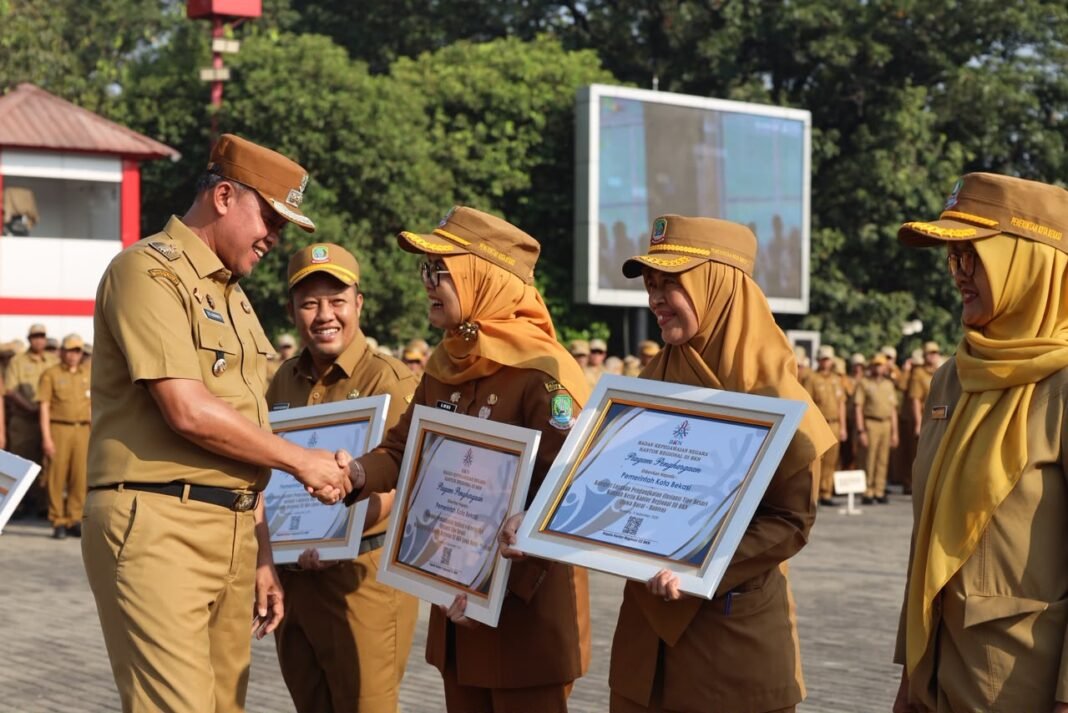 Tri Adhianto Pimpin Apel Penuh Empati dan Prestasi, BKPSDM Borong 4 Penghargaan BKN
