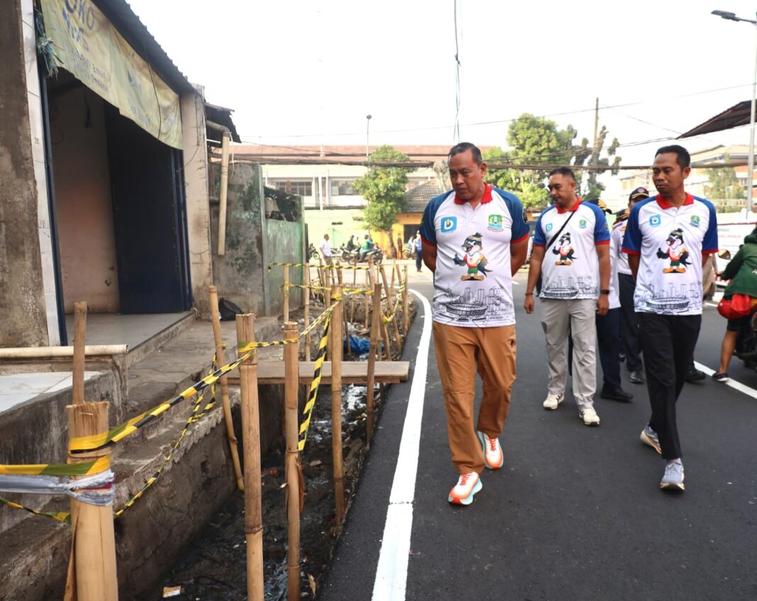 Tri Adhianto : Trotoar Untuk Pejalan Kaki, PKL Berdagang di Tempat yang telah di sediakan