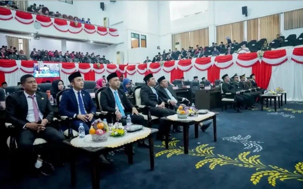 Ketua DPRD Karawang Bersama Bupati Aep dan Forkopimda Ikuti Pidato Kenegaraan Presiden Prabowo