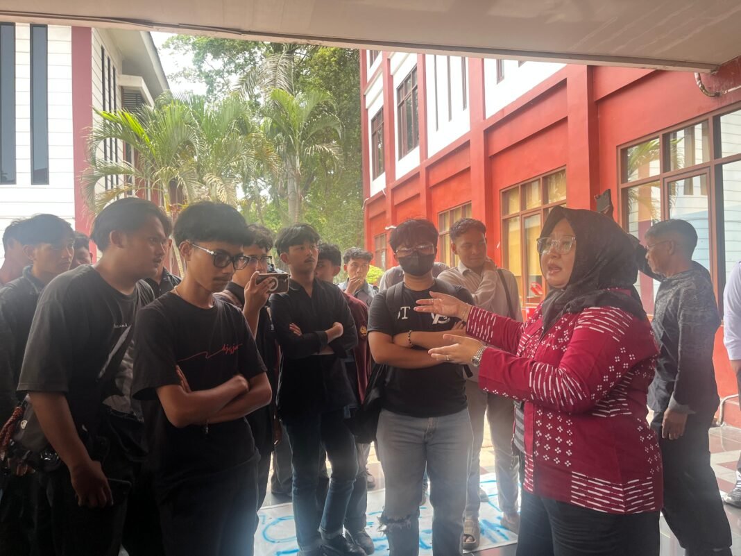 Geruduk Rektorat, Mahasiswa FAI UNSIKA Tuntut Penegakan Etik Tanpa Tunggangan Eksternal