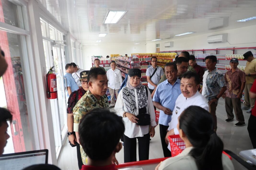 Tinjau Kopdes Merah Putih, Wawali Harris Bobihoe : Harga Lebih Murah