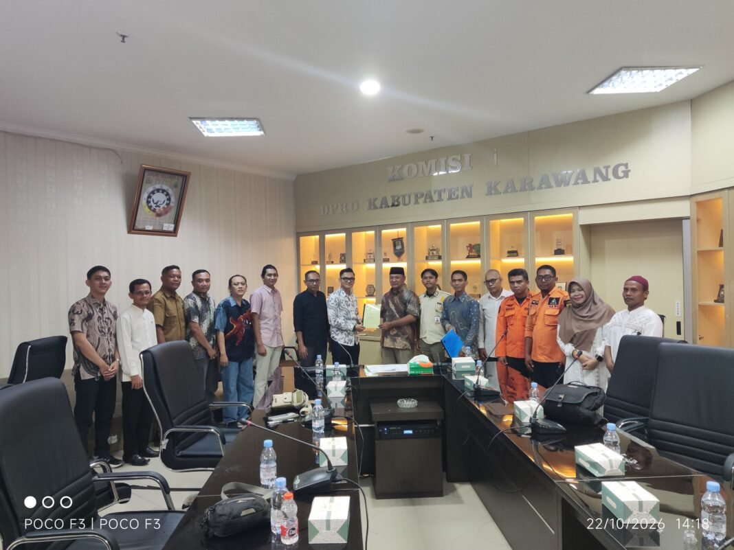 Komisi I DPRD Terima Aliansi Merah Putih dan PPPK Paruh Waktu Karawang, Perjuangkan Status Penuh Waktu dan Kesejahteraan